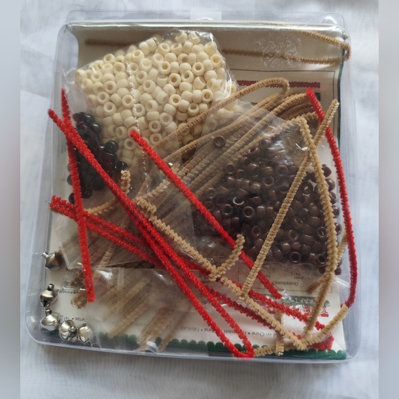 THE BEADERY Ornament Kit - Picture 2 of 3